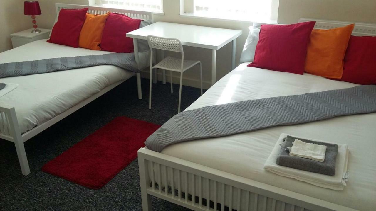 Crel Serviced Apartment- Anfield & Everton Area -Sleeps 7 Liverpool Exterior photo